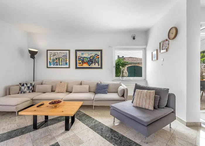 Amazing In With Wifi *